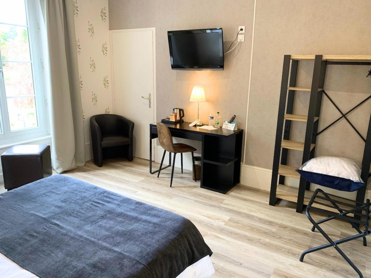 Grand Hotel De Bourbon-Lancy - Spa Et Restaurant - Logis ภายนอก รูปภาพ