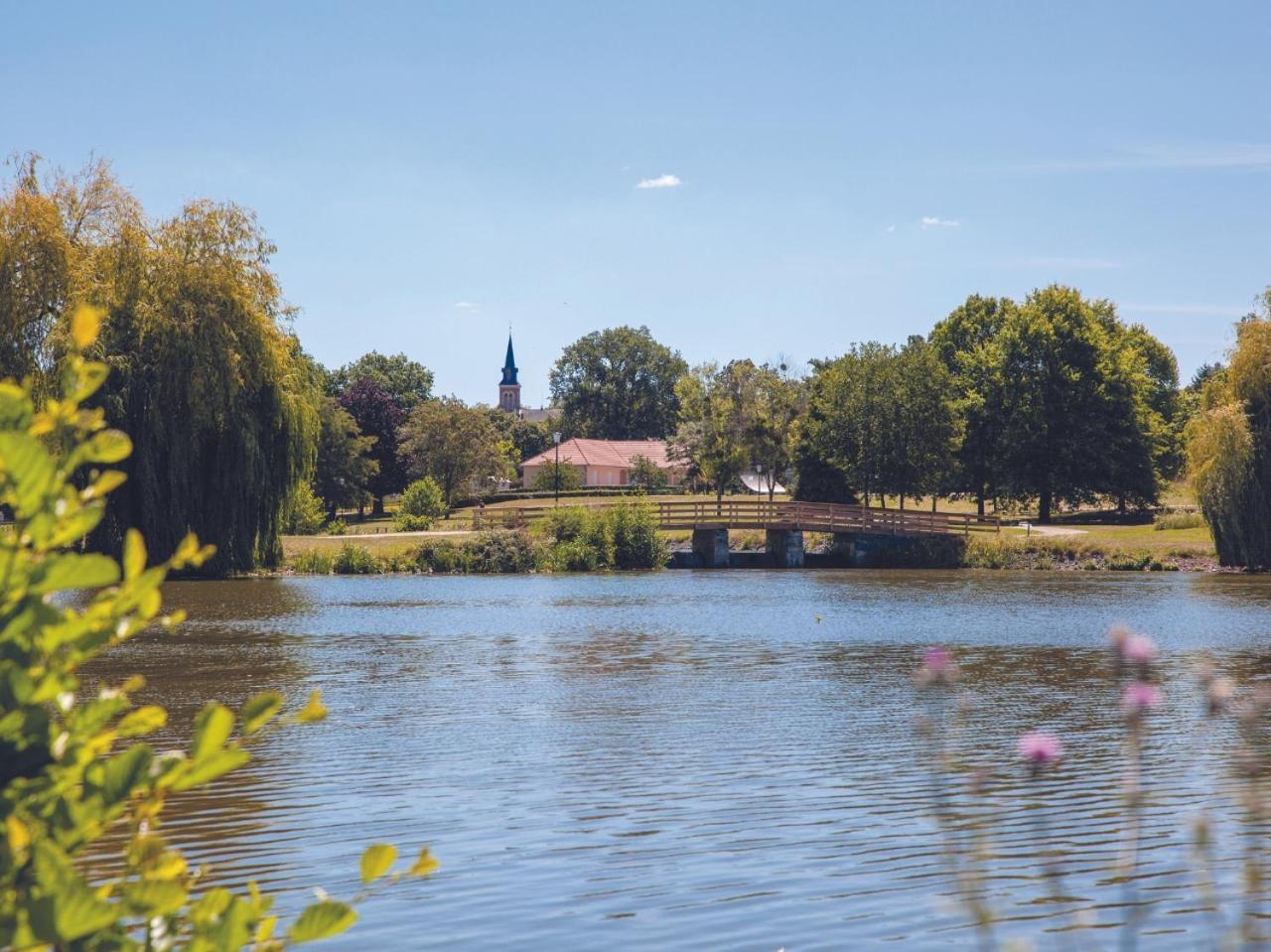 Grand Hotel De Bourbon-Lancy - Spa Et Restaurant - Logis ภายนอก รูปภาพ