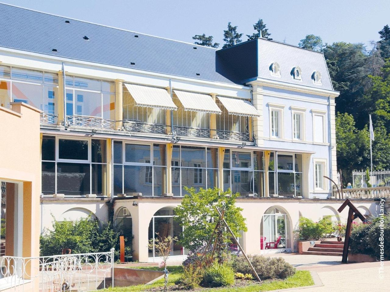 Grand Hotel De Bourbon-Lancy - Spa Et Restaurant - Logis ภายนอก รูปภาพ
