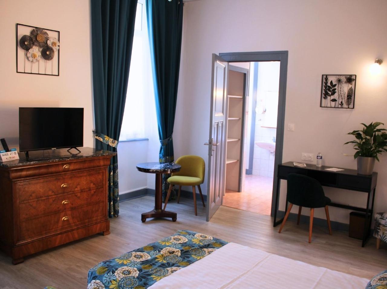 Grand Hotel De Bourbon-Lancy - Spa Et Restaurant - Logis ภายนอก รูปภาพ