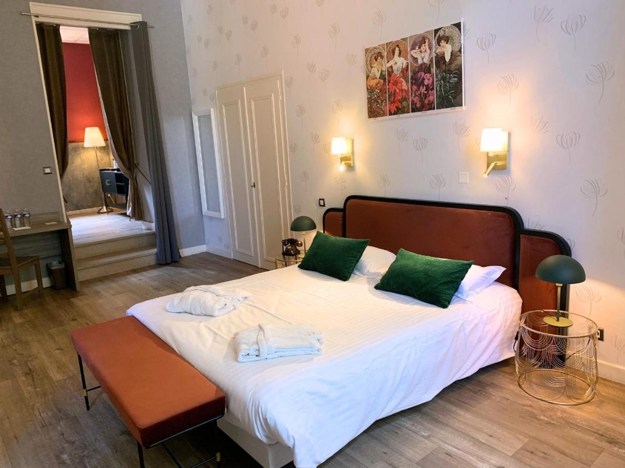 Grand Hotel De Bourbon-Lancy - Spa Et Restaurant - Logis ภายนอก รูปภาพ